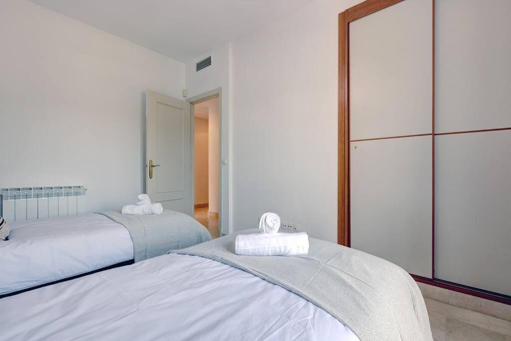 Stunning Duplex 5 Minutes From Puerto Banus Apartamento Marbella