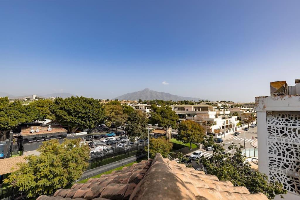 Stunning Duplex 5 Minutes From Puerto Banus Apartamento Marbella